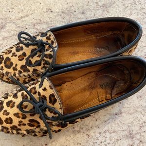 Minnetonka Moccasins faux leopard